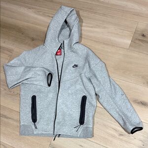 Nike Men's Heather Gray Performance Jacket